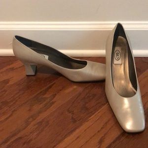 Taupe low heel pumps